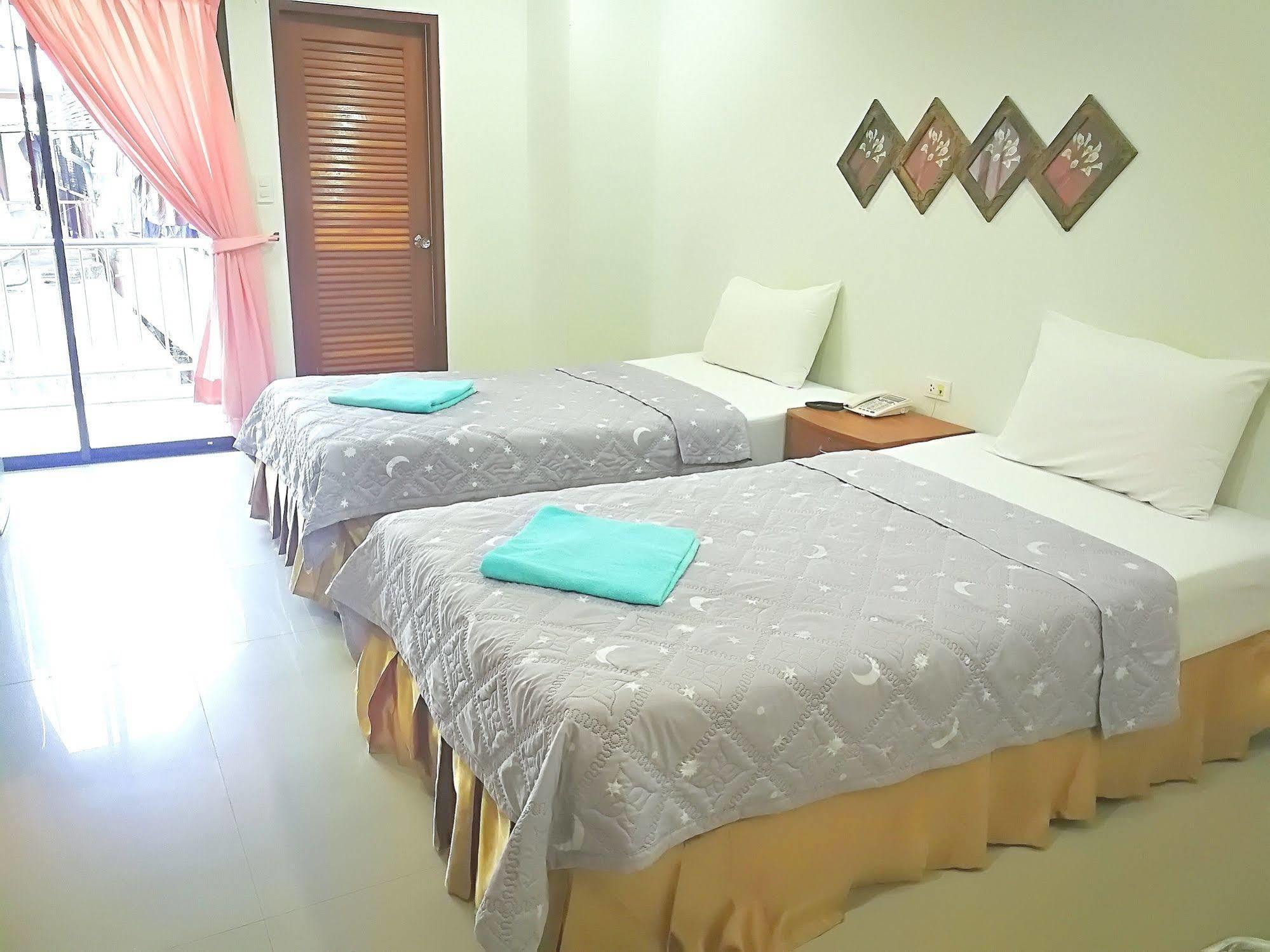 G&B Guesthouse Patong Eksteriør bilde