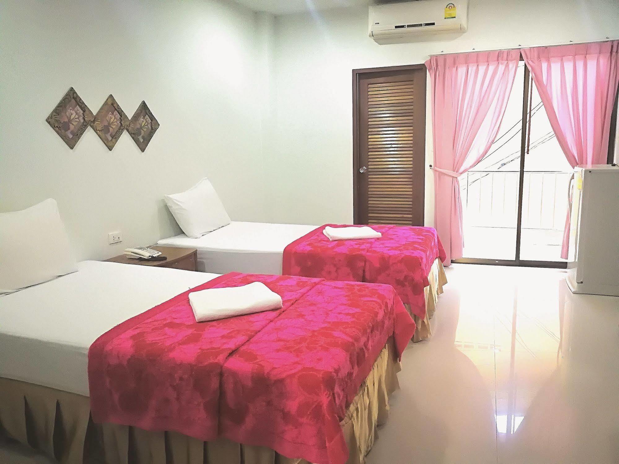 G&B Guesthouse Patong Eksteriør bilde