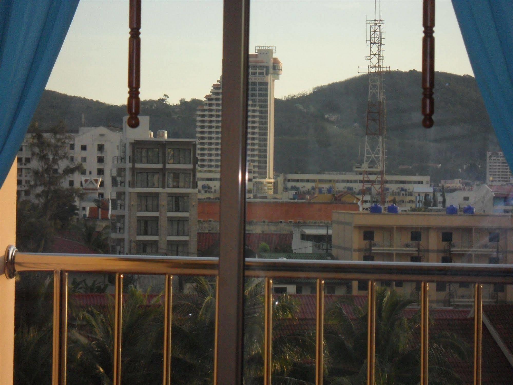 G&B Guesthouse Patong Eksteriør bilde
